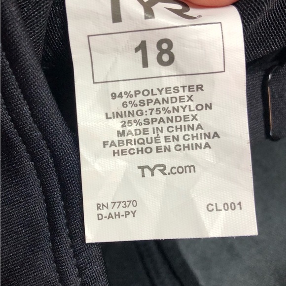 TYR Women’s One Piece Plus Size Gathering on Sides with Adjustable Ties - Picture 3 of 7